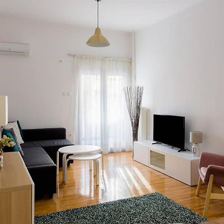 Brand New Decorated Flat For 4 Ppl In Pagrati Apartman Athén Kültér fotó
