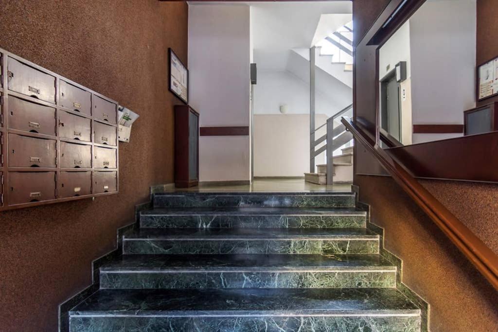 Brand New Decorated Flat For 4 Ppl In Pagrati Apartman Athén Kültér fotó
