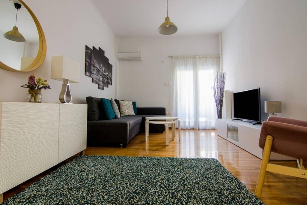 Brand New Decorated Flat For 4 Ppl In Pagrati Apartman Athén Kültér fotó