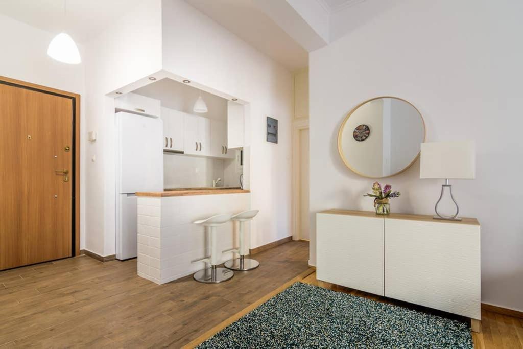 Brand New Decorated Flat For 4 Ppl In Pagrati Apartman Athén Kültér fotó